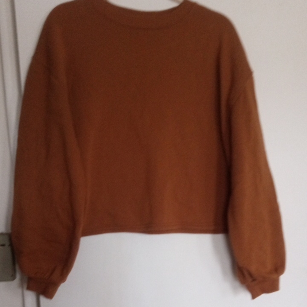 Women Light Brown Sweatshirt Universal Thread Goods. Size Large. Like New